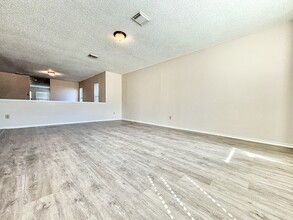 18006 Redriver Song in San Antonio, TX - Building Photo - Building Photo