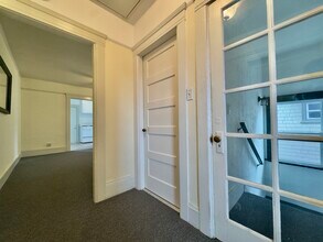 509 Fairmount Ave, Unit B in Oakland, CA - Building Photo - Building Photo