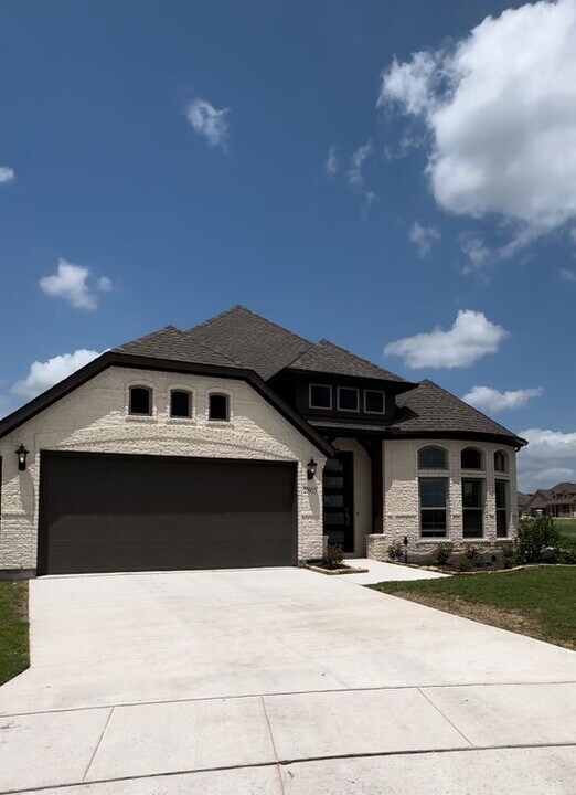 2805 Chert Ct in Sherman, TX - Building Photo