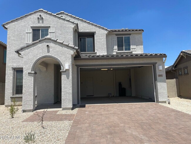 8960 W San Miguel Ave
