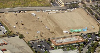 Vintage at Lockwood in Oxnard, CA - Building Photo