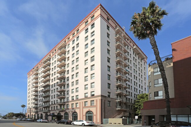 The Cooper Arms in Long Beach, CA - Foto de edificio - Building Photo