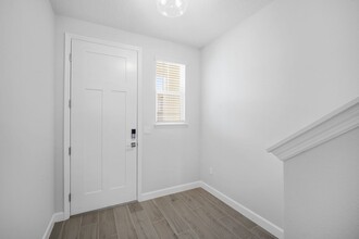 7681 Deer Vly Cir in Tampa, FL - Building Photo - Building Photo