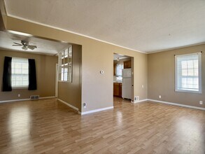 2006 SE Marshall St in Albert Lea, MN - Building Photo - Building Photo
