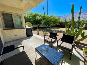 643 N Vía Acapulco-Unit -Available in Palm Springs, CA - Building Photo - Building Photo