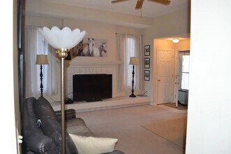 2000 Estella Dr in Manhattan, KS - Building Photo - Building Photo