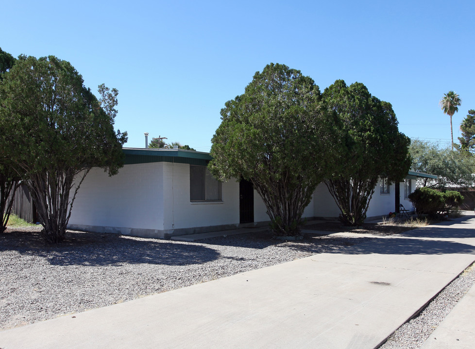 2239-2241 N Catalina Ave in Tucson, AZ - Foto de edificio