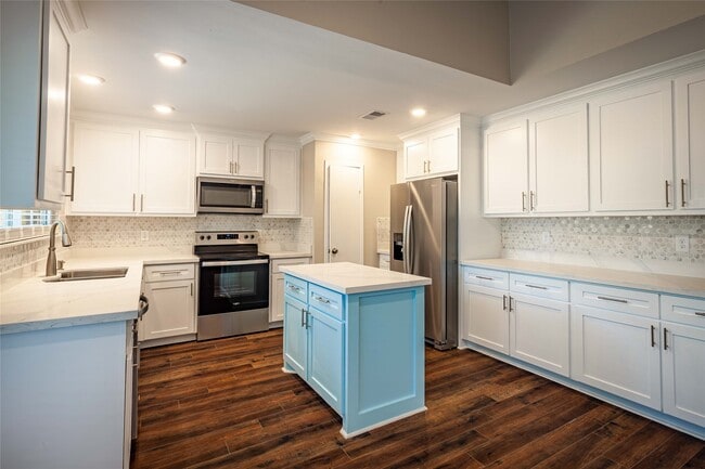 property at 21023 Ironcrest Ln