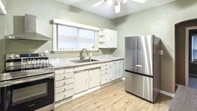 1582 Pagel Ave in Lincoln Park, MI - Building Photo - Building Photo