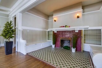 Raymond Avenue in Los Angeles, CA - Foto de edificio - Interior Photo