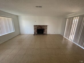 701 Pope Dr in Vallejo, CA - Building Photo - Building Photo