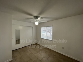 525 Conway Rd in Orlando, FL - Building Photo - Building Photo