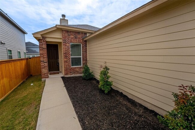 424 LT Rusty Dr in Jarrell, TX - Building Photo - Building Photo