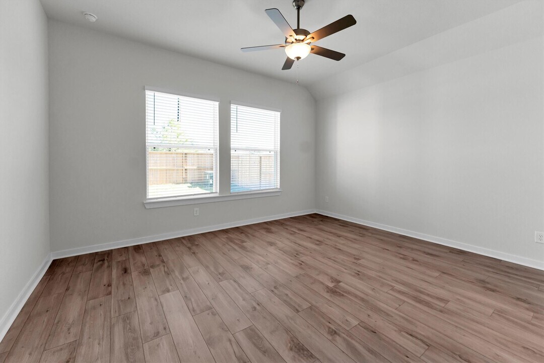 16906 Tulip Row Ln in Cypress, TX - Building Photo