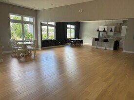 37 Cross St E, Unit 207 in Somerville, MA - Building Photo