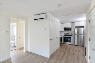 37 Parker Hill Ave, Unit 7 Apartamentos