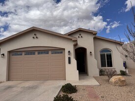 3959 Santa Alexandra Rd in Las Cruces, NM - Building Photo