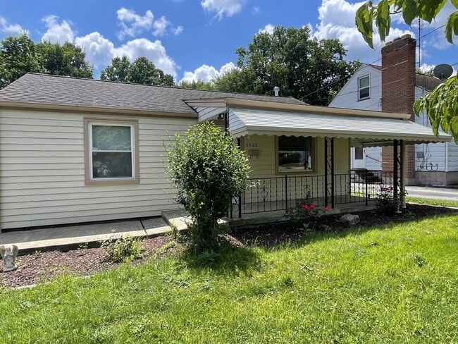 property at 2623 Scheetz St
