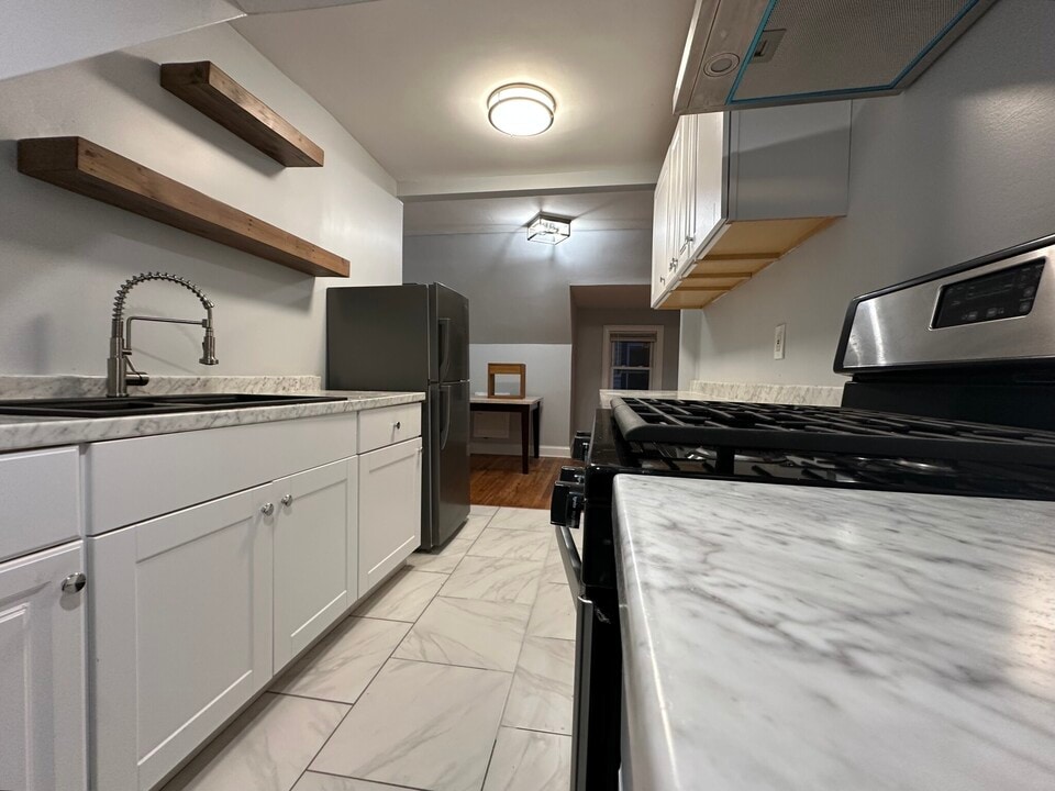 15 Wolcott St in Boston, MA - Building Photo
