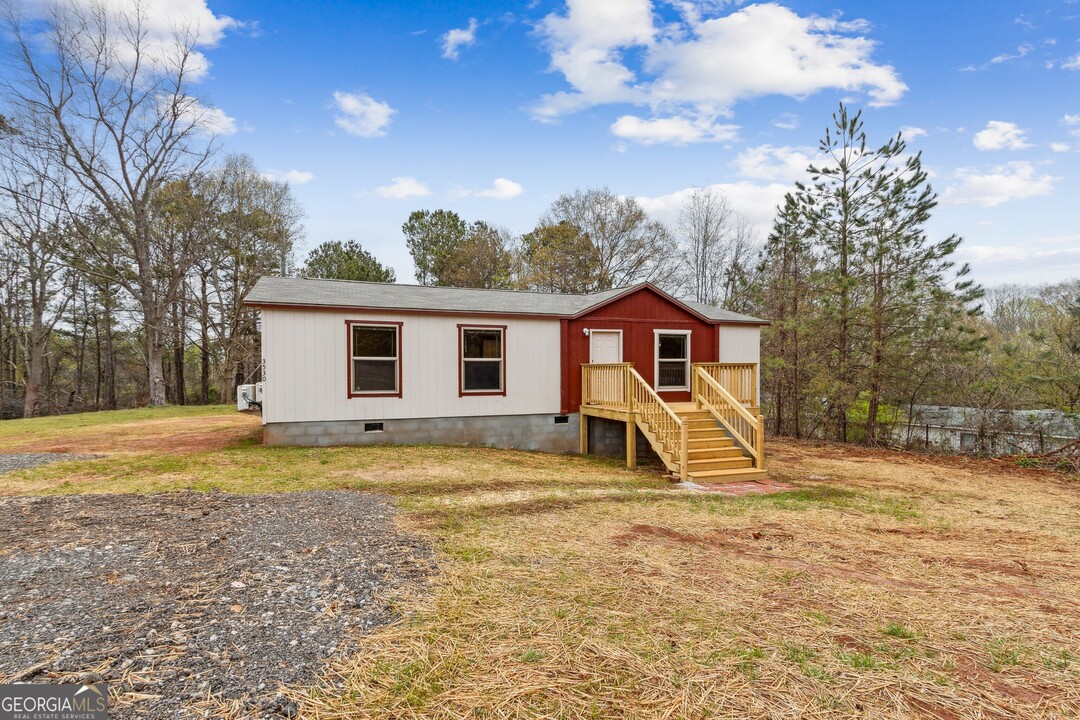 3530 Suggs Rd in Gainesville, GA - Building Photo