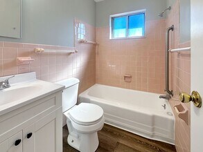 2836 S Burdick St in Kalamazoo, MI - Building Photo - Building Photo