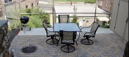 73 Edgewood Ave, Unit Ground Floor in Yonkers, NY - Building Photo - Building Photo