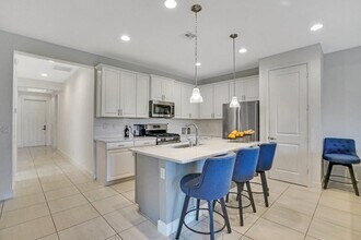 19750 Split Rail Run in Wellington, FL - Foto de edificio - Building Photo