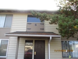 1128 Ruby Ct in Aberdeen, WA - Building Photo