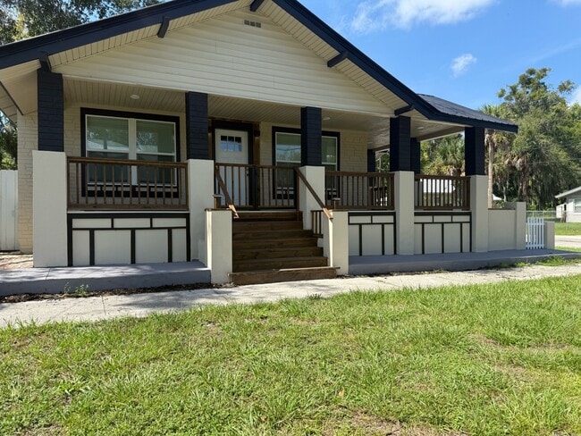 property at 823 Madison St