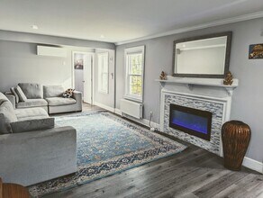 58 Hartford St in Natick, MA - Building Photo - Building Photo