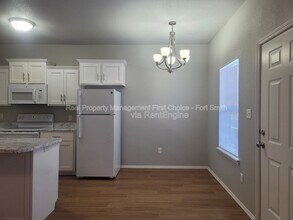 2108 Ingalls Ln in Alma, AR - Foto de edificio - Building Photo