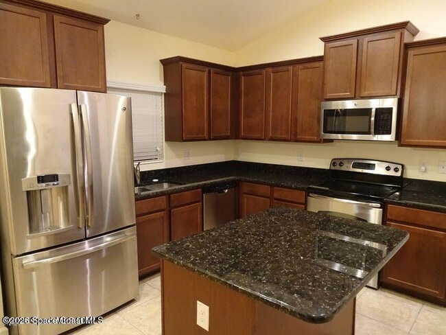 1080 Cayman Dr in Melbourne, FL - Building Photo - Building Photo