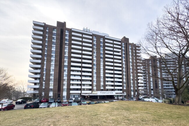 property at 250 S Reynolds St