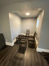 206 Columbus Ave, Unit 2 in Syracuse, NY - Foto de edificio - Building Photo