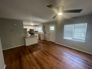 4918 Old Mears Rd in Wilmington, NC - Building Photo - Building Photo