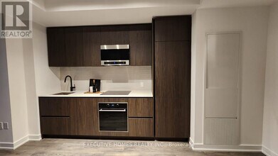 127 Broadway Ave in Toronto, ON - Building Photo - Building Photo