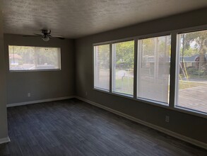 Orange Park Apartments in Orange Park, FL - Building Photo - Interior Photo