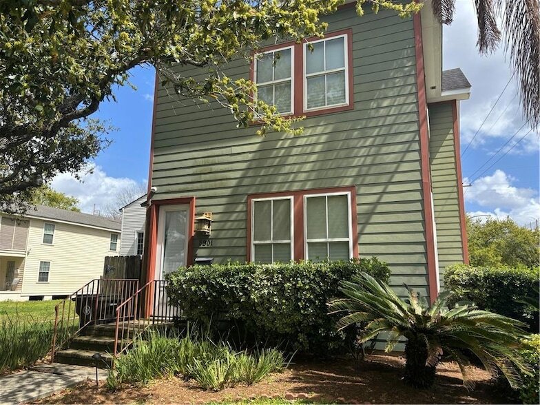 5801 General Haig St in New Orleans, LA - Building Photo