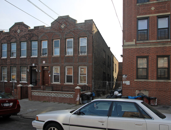 1152 Willmohr St in Brooklyn, NY - Foto de edificio - Building Photo