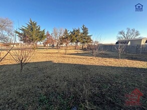 601 Missouri St in Geronimo, OK - Foto de edificio - Building Photo