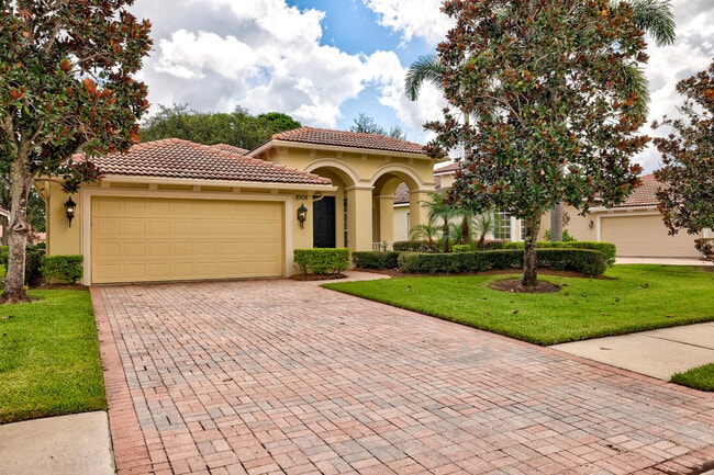 8908 Champions Way in Port St. Lucie, FL - Building Photo - Building Photo