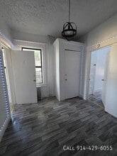 33 Van Cortlandt Park Ave in Yonkers, NY - Building Photo - Building Photo