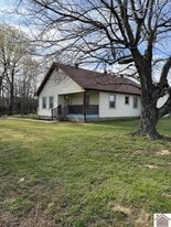 3512 Breezeel School Rd in Benton, KY - Building Photo