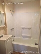 4211 Valley Rd-Unit -Down in Cleveland, OH - Building Photo - Building Photo