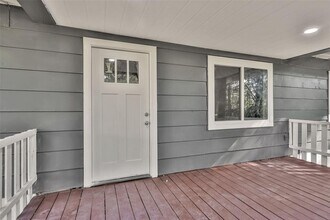 26424 Leisure Ln in Magnolia, TX - Foto de edificio - Building Photo