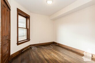 3047 W Logan Blvd in Chicago, IL - Building Photo - Building Photo