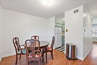 1900 Dartmouth St in College Station, TX - Building Photo - Building Photo