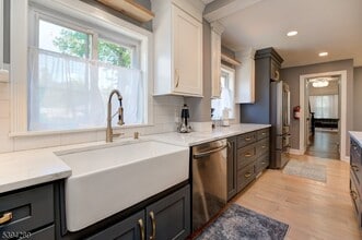 517 Berkeley Ave in Orange, NJ - Building Photo - Building Photo