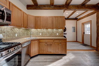 839 French Pond Rd in North Haverhill, NH - Building Photo - Building Photo