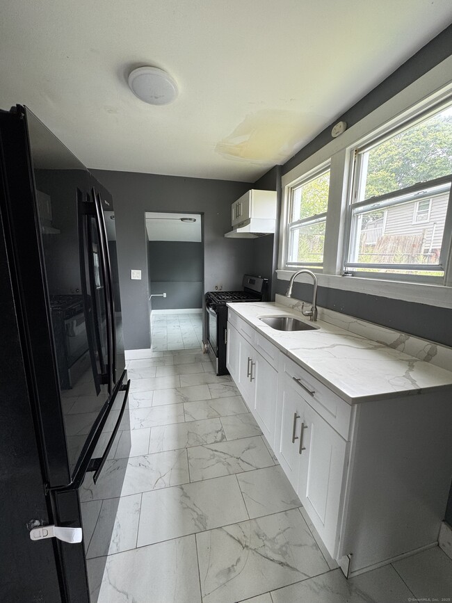 124 1st Ave in New Haven, CT - Building Photo - Building Photo